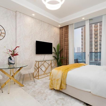 Exclusive Globalstay Apartments In Business Bay Free Parking & More! Дубай Экстерьер фото